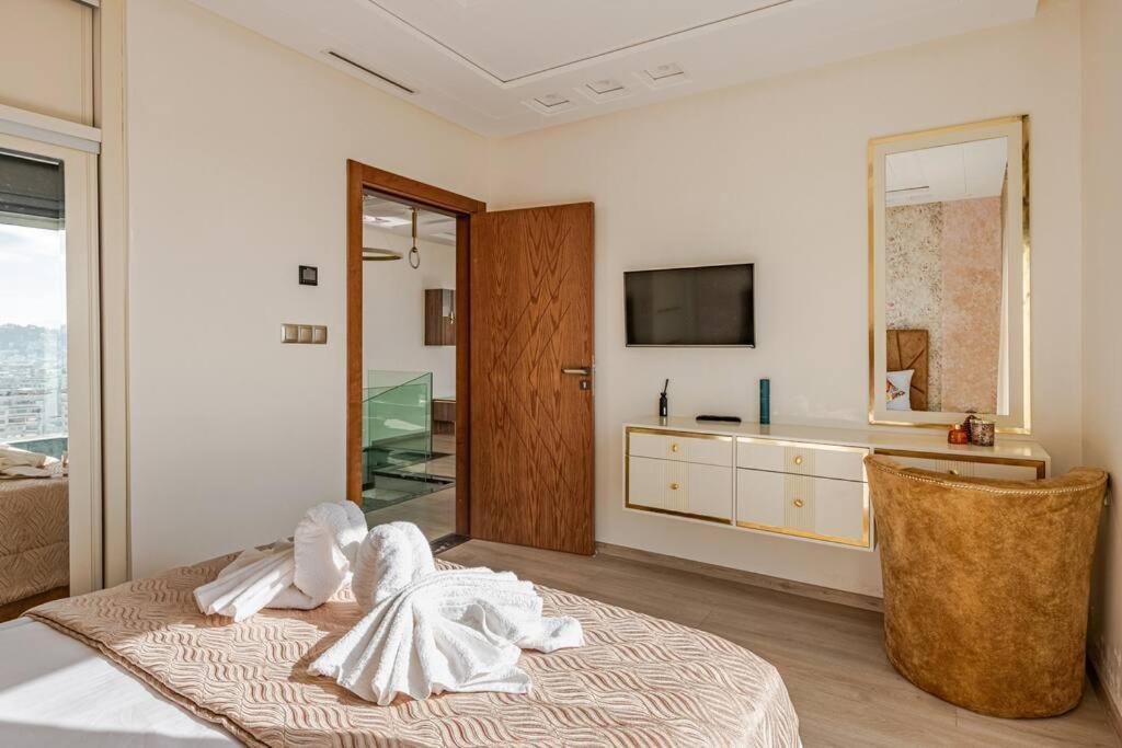 Royale Duplexe Pleine Centre Tanger Daire Dış mekan fotoğraf