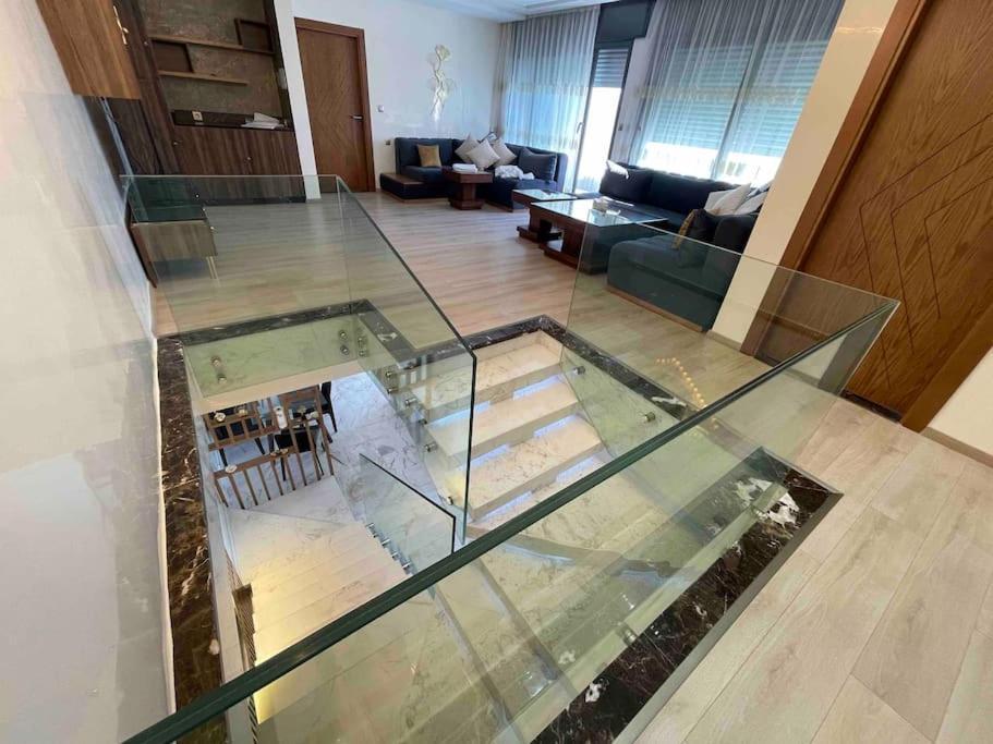 Royale Duplexe Pleine Centre Tanger Daire Dış mekan fotoğraf