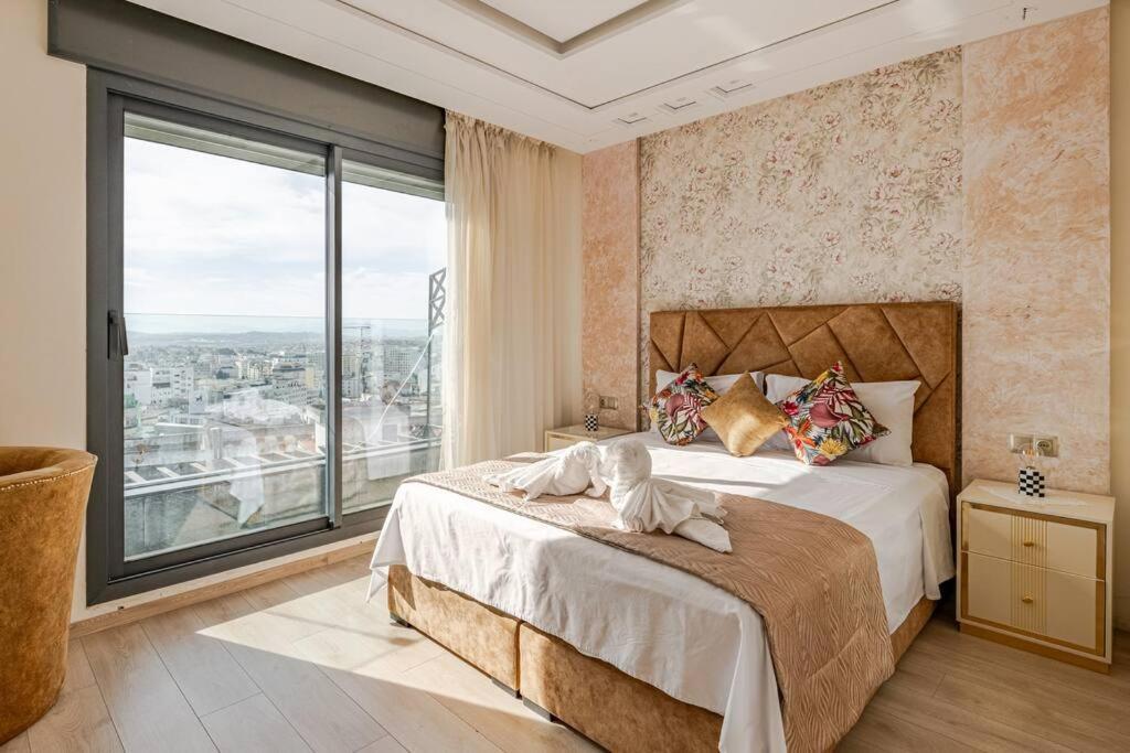 Royale Duplexe Pleine Centre Tanger Daire Dış mekan fotoğraf